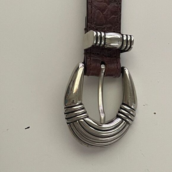 Captiva Collectibles Leather and Metal Belt, Size Medium - Picture 4 of 10